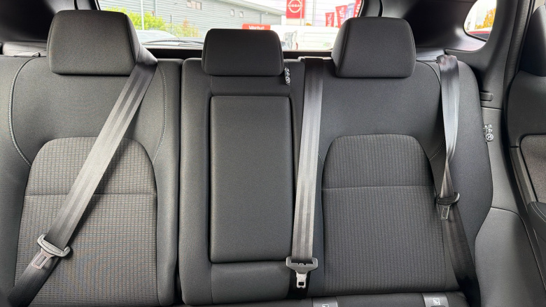 Nissan Qashqai 1.3 DiG-T MH Acenta Premium 5dr Petrol Hatchback